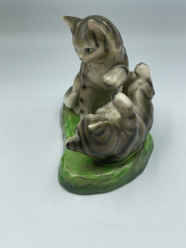 Vintage Japanese Porcelain Tabby Kittens Cats Playing Figurine Knickknack 6x4x3” - Picture 2 of 5