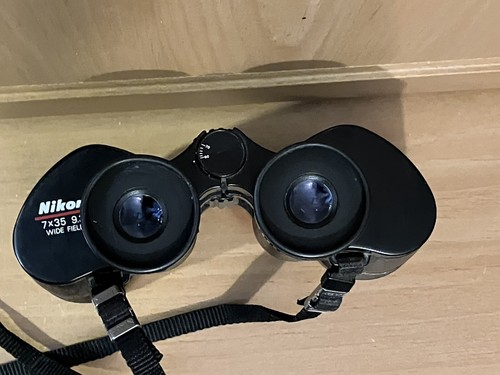 Nikon 7x35 9.3 Degree Wide Field Binoculars Black Japan Tested Sharp & Clear - Picture 2 of 4