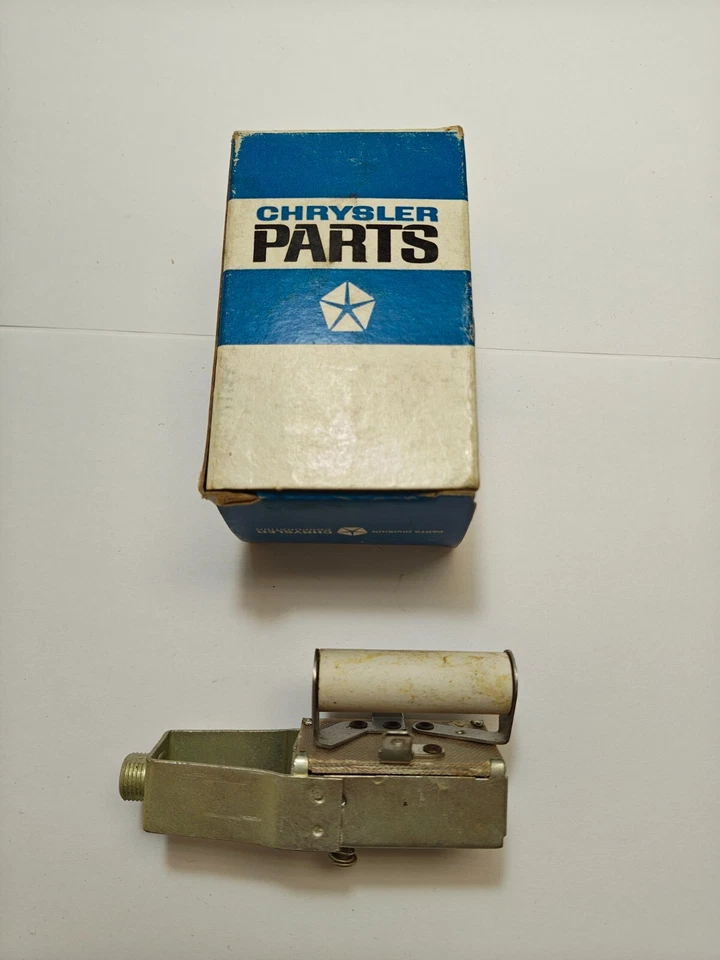 Interruptor de soplador de calefacción camioneta Dodge Truck W100 D100 1969-1974 2911012 nuevo en stock Foto 4 de 4