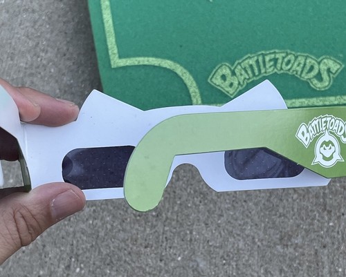 Rare E3 2019 Expo Exclusive Battletoads Lot - Green Foam Hand & Paper Glasses - Bild 5 von 10