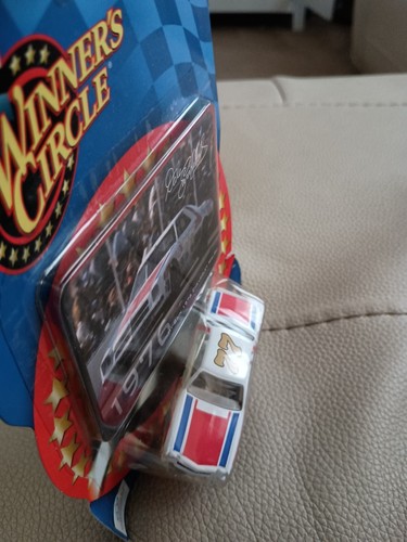 2002 Winners Circle Dale Earnhardt #77 1976 Chevrolet Malibu Hy-Gain 1:64 - Picture 4 of 4