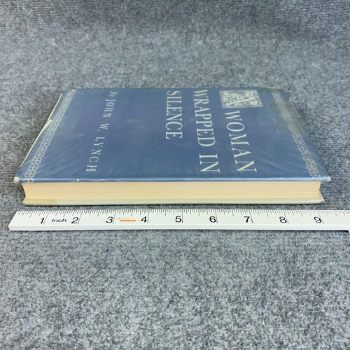 A Woman Wrapped in Silence John W. Lynch 1952 14th Print HC Mary Catholic Poetry - Picture 9 of 18