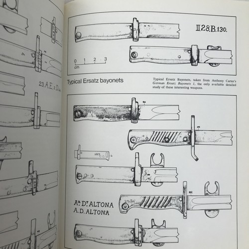 The German Bayonet Book By John Walter 1871-1945 All Models Arms & Armour Press - Foto 7 di 8