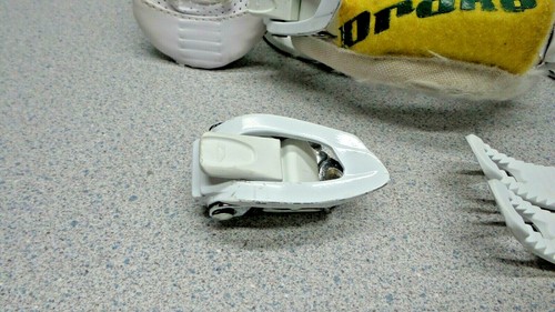 DRAKE DLM SNOWBOARD BINDINGS SIZE LARGE (PARTS NOT COMPLEETE  - Picture 3 of 9