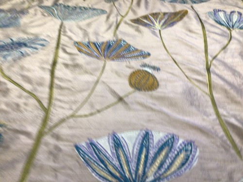 VOYAGE PURE ITALIAN SILK...ANGKOR...5.00 METRE LENGTH...RRP £750 - Picture 3 of 10