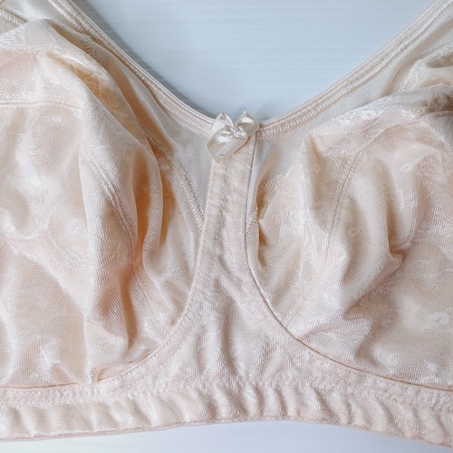 Triumph Bra 18D Beige Minimiser Soft Cup Wire Free - Picture 2 of 9