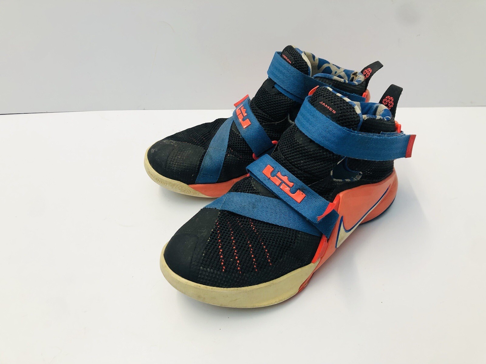 little kid lebron james shoes