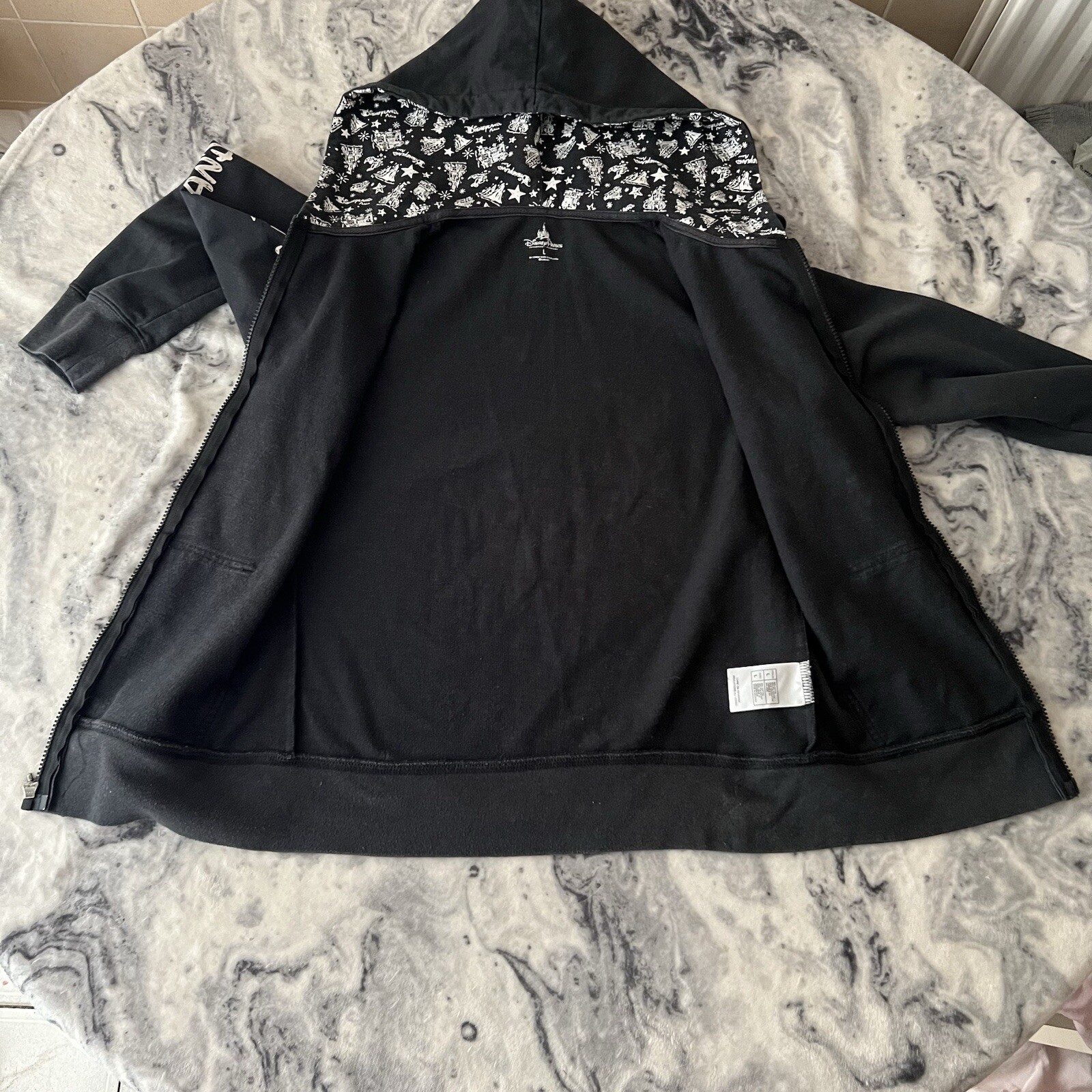 Picture 20 of 24