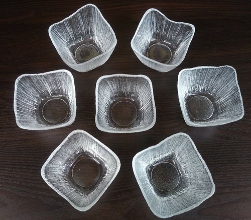 7 schöne Sasaki Japan Regen strukturiertes quadratisches Klarglas 3 1/2" Schalen - Bild 3 von 8