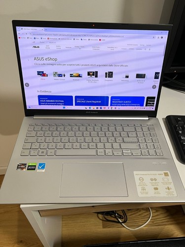PC Portatile Asus Vivobook Pro 15 OLED - Foto 5 di 7