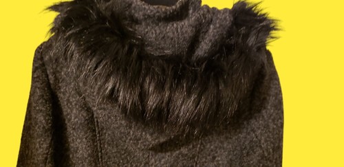 Liz California Outerwear Size L, Women's Winter Coat, Zip Off Hood - Picture 3 of 6