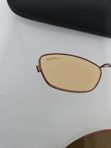 Juego de gafas de sol magnéticas EasyClip EasyClip con estuche blando - Imagen 6 de 7