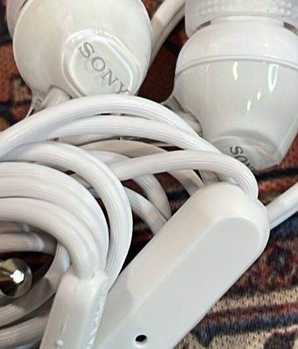Sony MDR-EX14AP Earbud Headphones - White - Picture 5 of 7