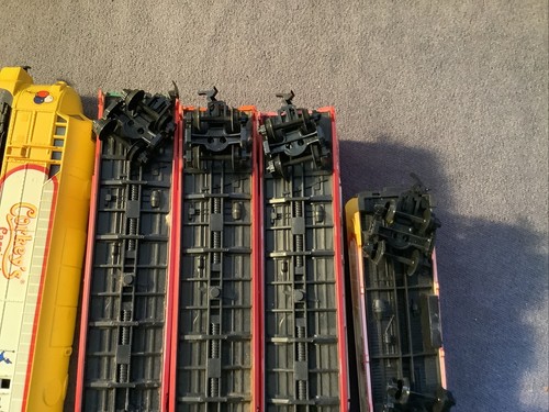 IHC HO Scale Corkey's Carnival Caravan Train 3 BOX Cars & Caboose AND Locomotive - Picture 12 of 12