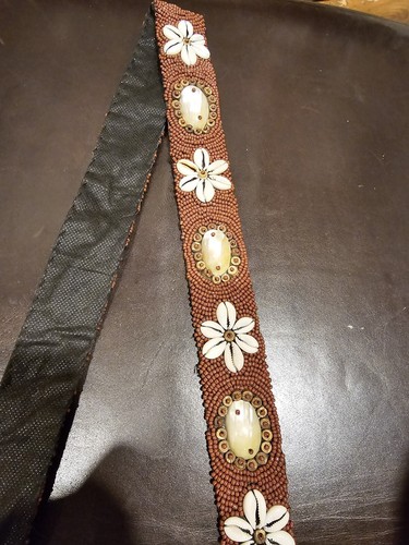 Gorgeous Beaded Belt With Conch Shells 33" Handmade - Picture 7 of 9