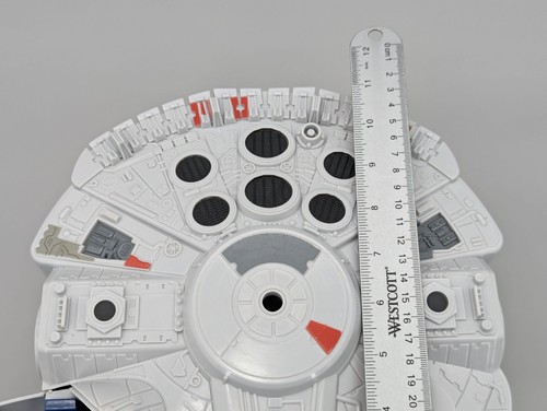 Hasbro 2011 Galactic Heroes Star Wars Millennium Falcon Portable Playset - Picture 13 of 24