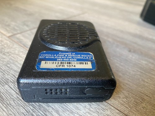 MOTOROLA MINITOR V PAGER - Missing Knob Cover - A03KMS9239BC 151-158.9975 MHz - Picture 6 of 11
