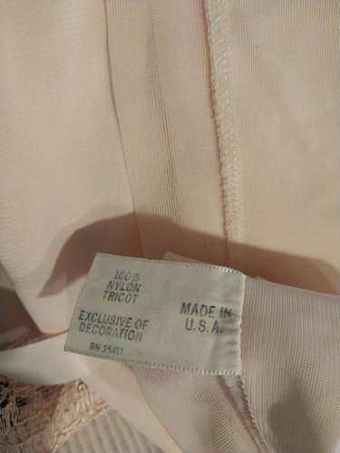 Vintage 60's Movie Star Slip Tricot Nylon Peach Sexy Lace Trim Size 38 USA - Picture 8 of 8