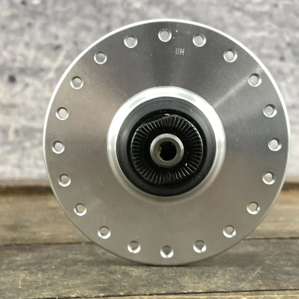 Vintage Shimano Deore XT Front Hub HB-HF05 40H High Flange Silver NOS New - Image 3 of 4