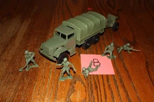 Vintage Timmee Army 2.5-Ton Truck, Matching Cannon, and 5 Soldiers B - Marx, MPC