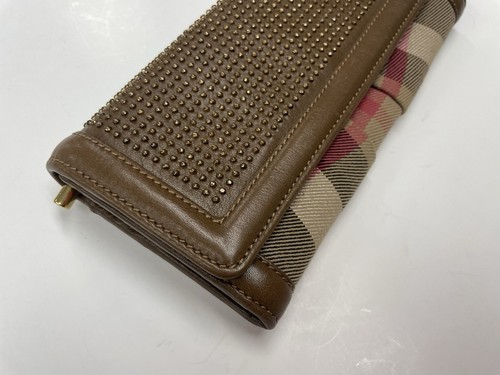 Portafoglio Burberry House con borchie a quadri - Foto 3 di 24