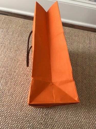 HERMÈS AUTHENTIC SMALL ORANGE PAPER SHOPPING GIFT BAG W/ BROWN FABRIC HANDLES - Picture 8 of 10