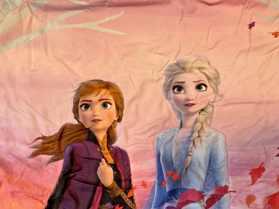 Juego de cama Disney Frozen 2 para niños pequeños 4 piezas: edredón, ajustado, plano y funda de almohada Foto 2 de 4