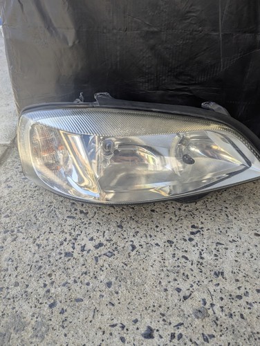 Headlight for Holden Astra TS 1998-2004 Right RHS Driver - Picture 1 of 6