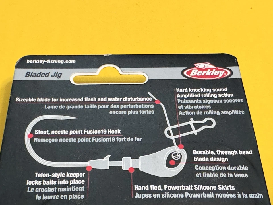 Plantilla Berkley Slobberknocker Bladed 3/8oz 4/0 Gancho Luz Negra Especial Foto 3 de 4