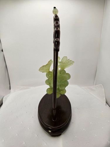 Chinese Hanging Grapes Jade Statue - Picture 4 of 8