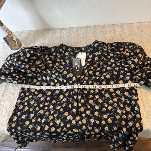 Gigio Puff Short Sleeve Black Floral Top V-neck Shirt Cottagecore Women’s Large - Picture 8 of 10