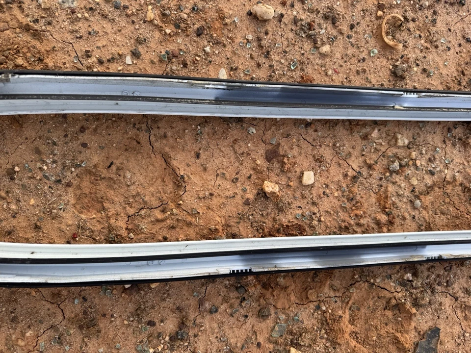 09-14 Acura TSX лобовое стекло стойка водителя и пассажира сломанные зажимы! - Изображение 4 из 4