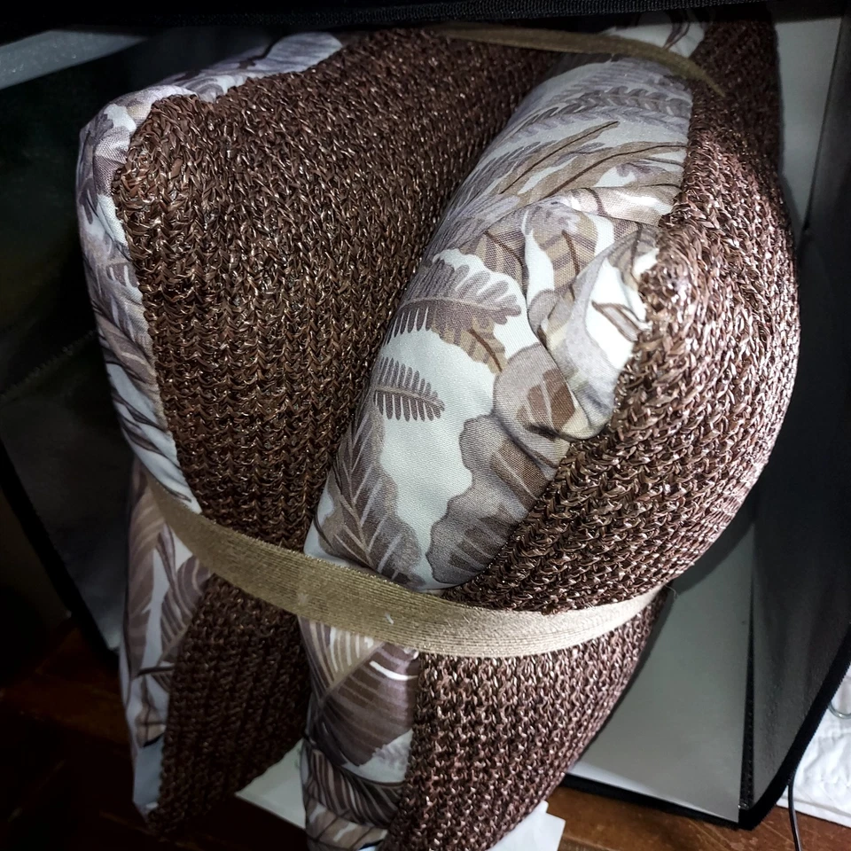 2 TOMMY BAHAMA Swaying Palms Leaf Throw Pillow Set Indoor/Outdoor Tropical 18" - Image 2 of 4