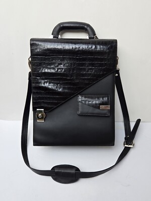 Wilsons Leather Pelle Studio Black Shoulder Strap Laptop Bag