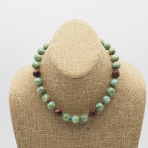 Estate-Turquoise-Dyed-Mother-Of-Pearl-Bead-Necklace-With-Toggle-Clasp