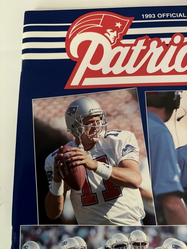 New England PATRIOTS Yearbook - MINT NFL - 1993 Bledsoe RC/Troy Brown/Zolak - Picture 2 of 14