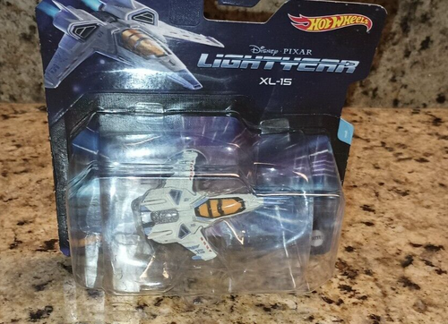 Hot Wheels Disney Pixar Lightyear Die-cast XL-15- New in package - Picture 2 of 5