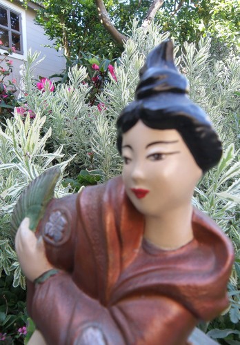 Vintage 1950s Japanese Coloured Chalk Ware Samurai & Geisha figures on Stands - Picture 10 of 12