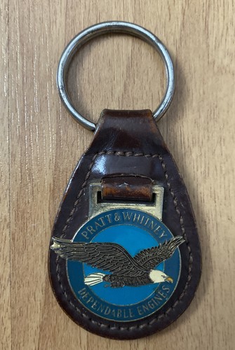Vintage PRATT & WHITNEY Aircraft Dependable Engines Metal & Leather Key Ring