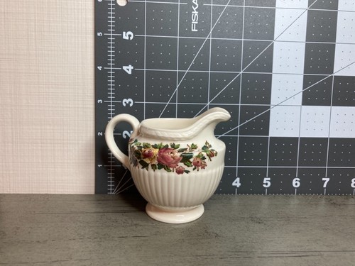 CREAMER - Conway by WEDGWOOD - Edme, Multicolor Floral Center - 3 3/4 inch - 8oz - Picture 7 of 7