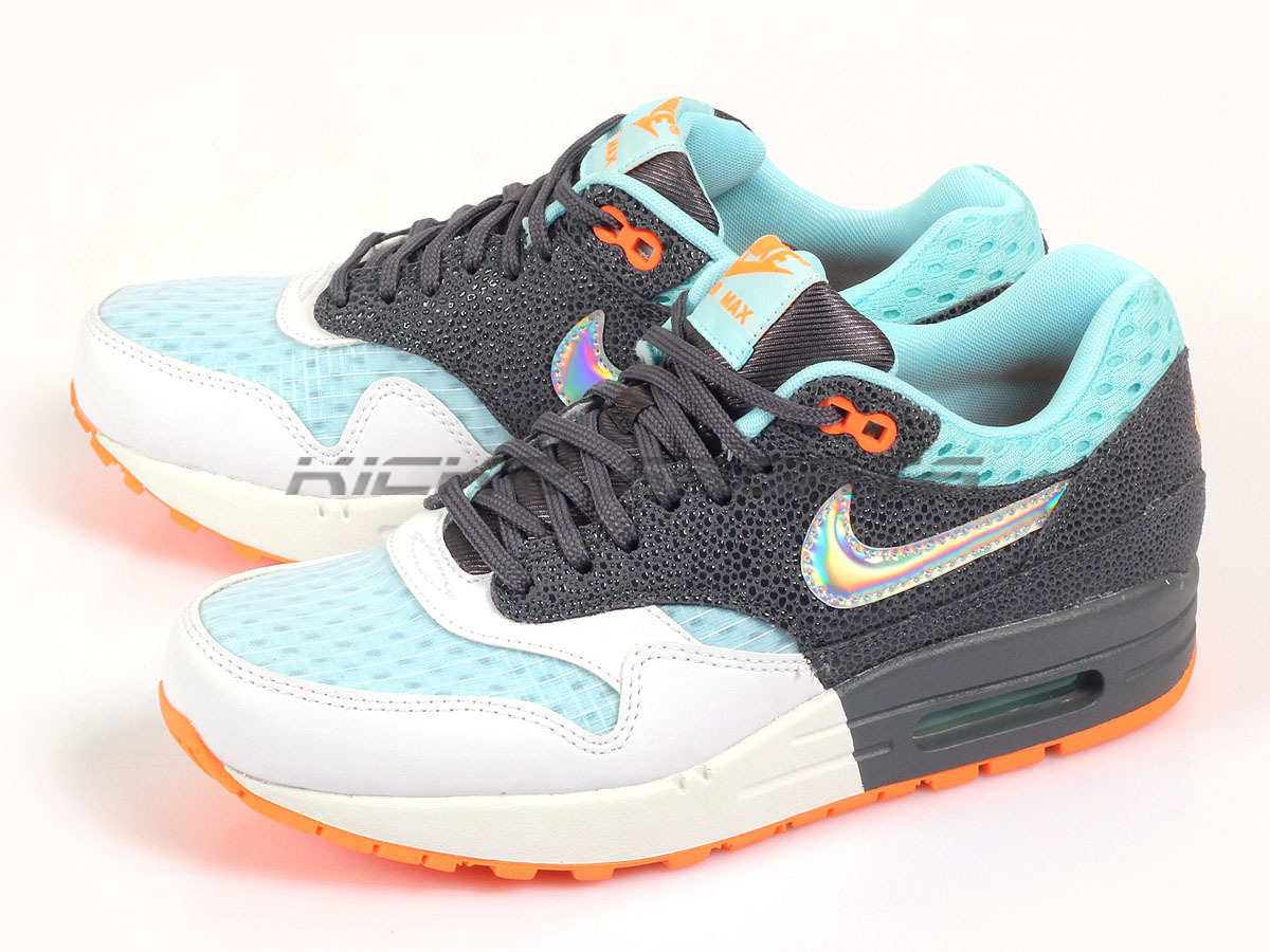 Nike Wmns Air Max 1 PRM Hologram Swoosh White Silver-Grey-Glacier Ice 454746-103 Nike Wmns Air Max 1 PRM Hologram Swoosh White Silver-Grey-Glacier Ice 454746-103