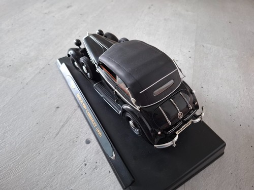 Horch 930 V Cabriolet + capote, 1939, nero, 1:18, Ricko - Foto 4 di 23