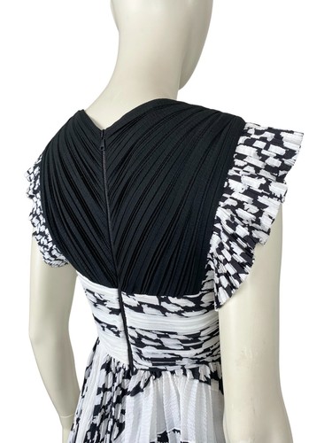 Proenza Schouler SZ S Runway 2017 Sculptured Accordion Pleated Dress Black White - Bild 10 von 24
