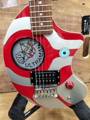FERNANDES ZO-3 UBB ELETRIC GUITAR Very Rare ULTRAMAN Limited FERNANDES ZO-3 UBB ELETRIC GUITAR Very Rare ULTRAMAN Limited