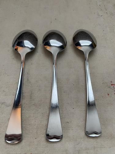 3 Oneida Distinction Wyndham Spoons Glossy Teaspoon Table USA MADE Set of 3 - Picture 5 of 6