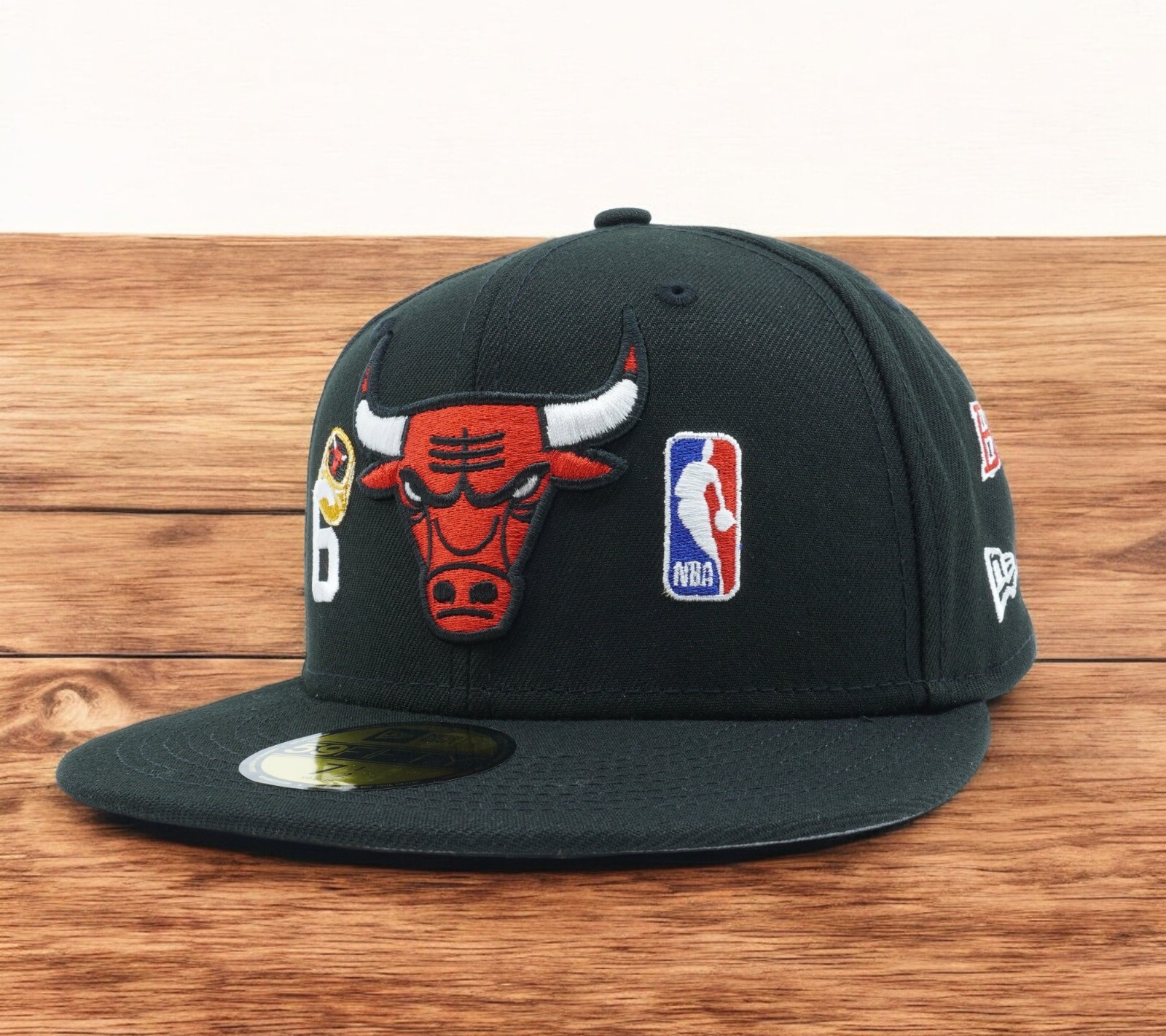 [60224561] МУЖСКАЯ ПРИТАЛЕННАЯ МОДЕЛЬ NEW ERA NBA CHICAGO BULLS 5950 QT - ЧЕРНЫЙ