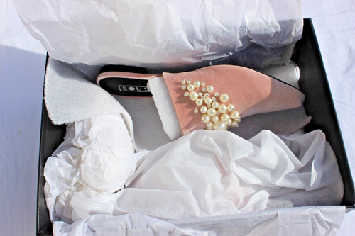 NEW SOL SANA 1/2" FLAT SLIDES DUSTY ROSE VELVET PEARL ACCENTS POINTY TOE CHOICE - Picture 7 of 8