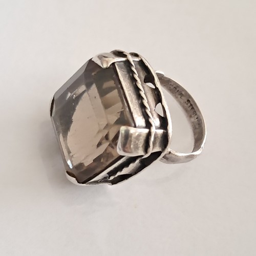 Vintage Sterling Silver Smokey Quartz Scandia Ring - Picture 9 of 10