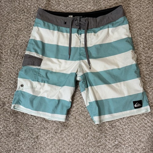 Quick Silver Boardshorts Herren 32 gestreift DryFlight wasserabweisend Badehose