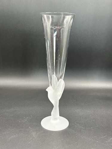 Sasaki Crystal Glass WINGS Champagne Flute Cocktail FROSTED BIRD Dove 9-1/4"